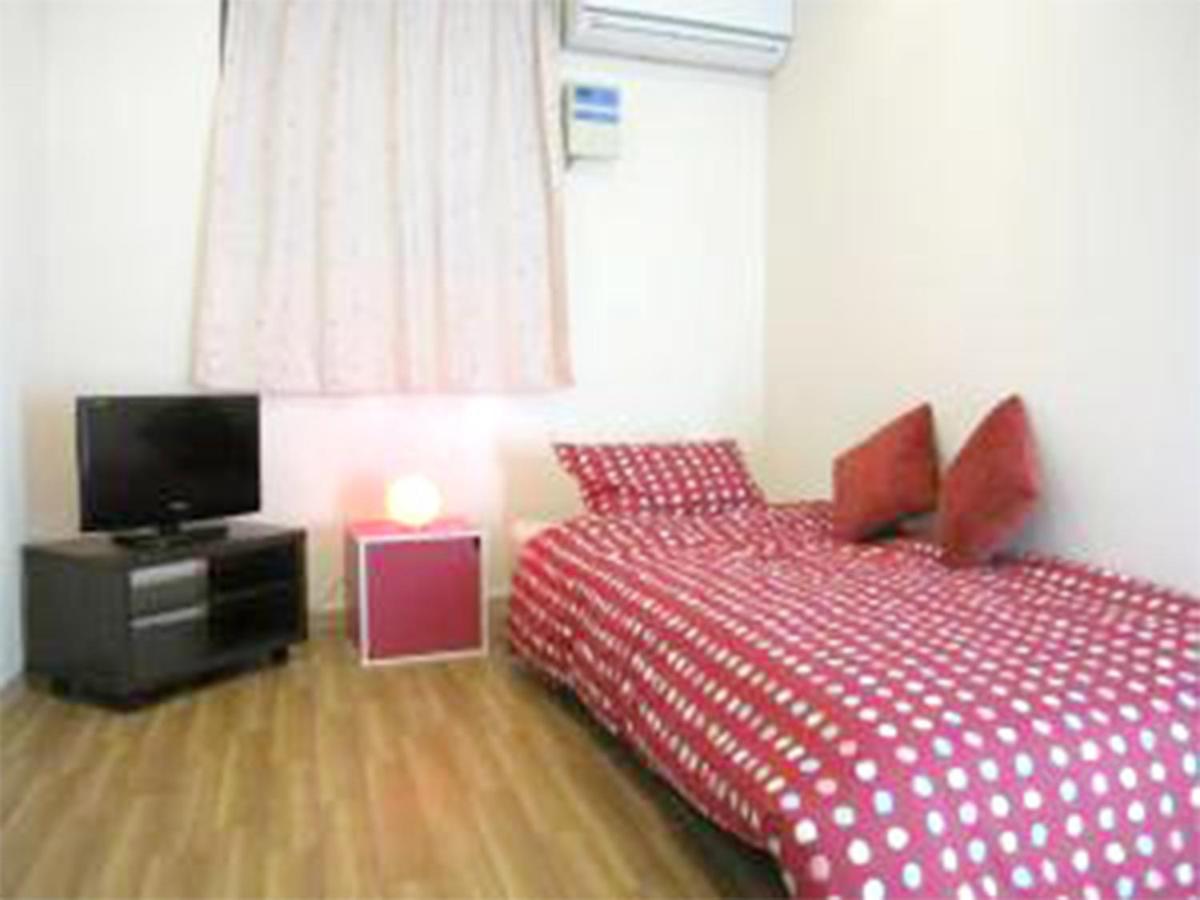 Guest House Fukutomi - Female Only Наха Экстерьер фото